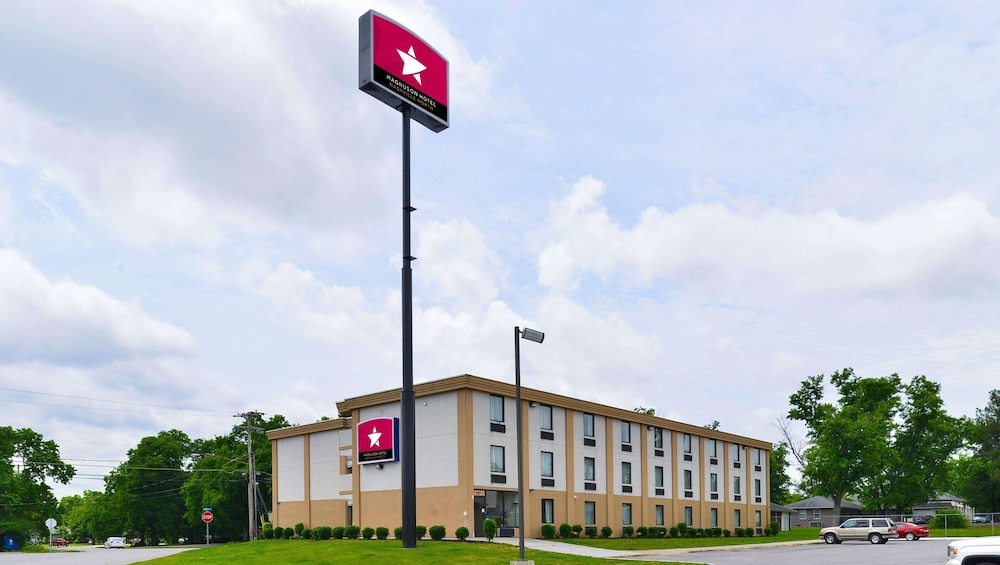 Magnuson Hotel Nashville North 1/43
