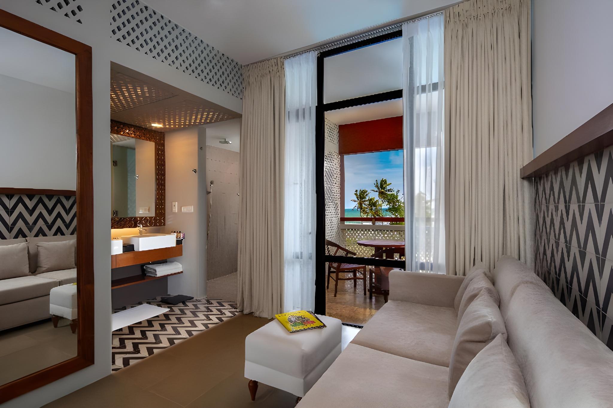 Deluxe, Pool Terrace