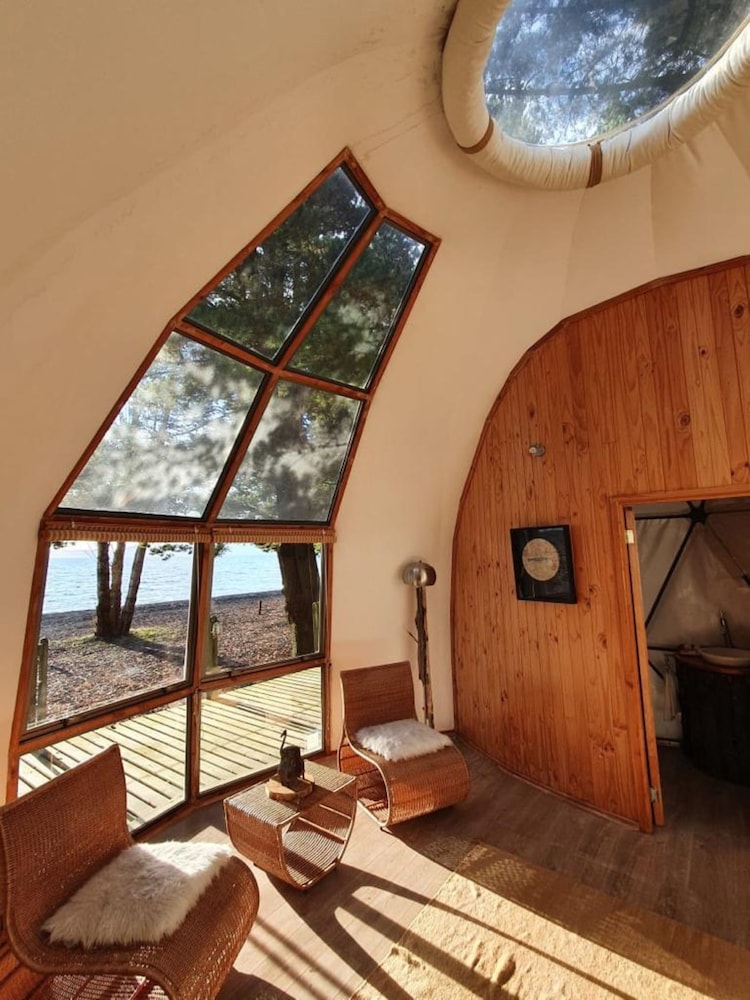 Magma Lodge Pucon 4/22