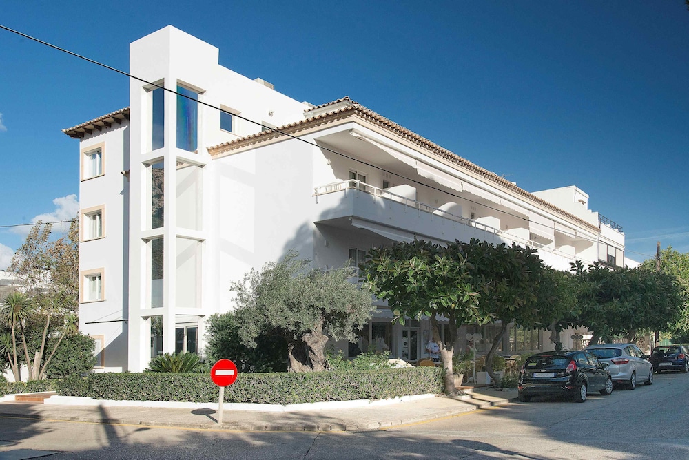 Villa Singala Hotel 16/18