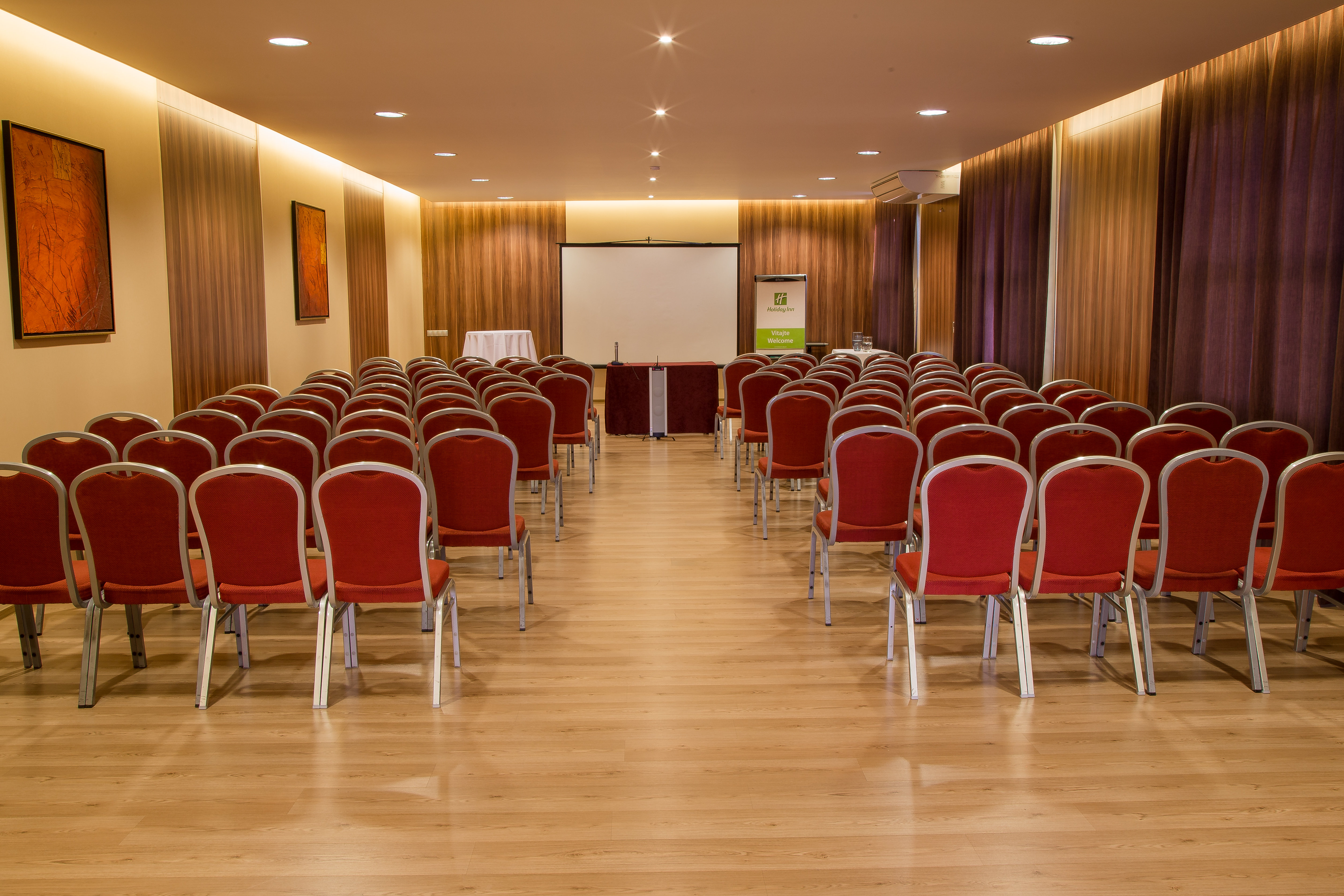 HOLIDAY INN ZILINA 72/78