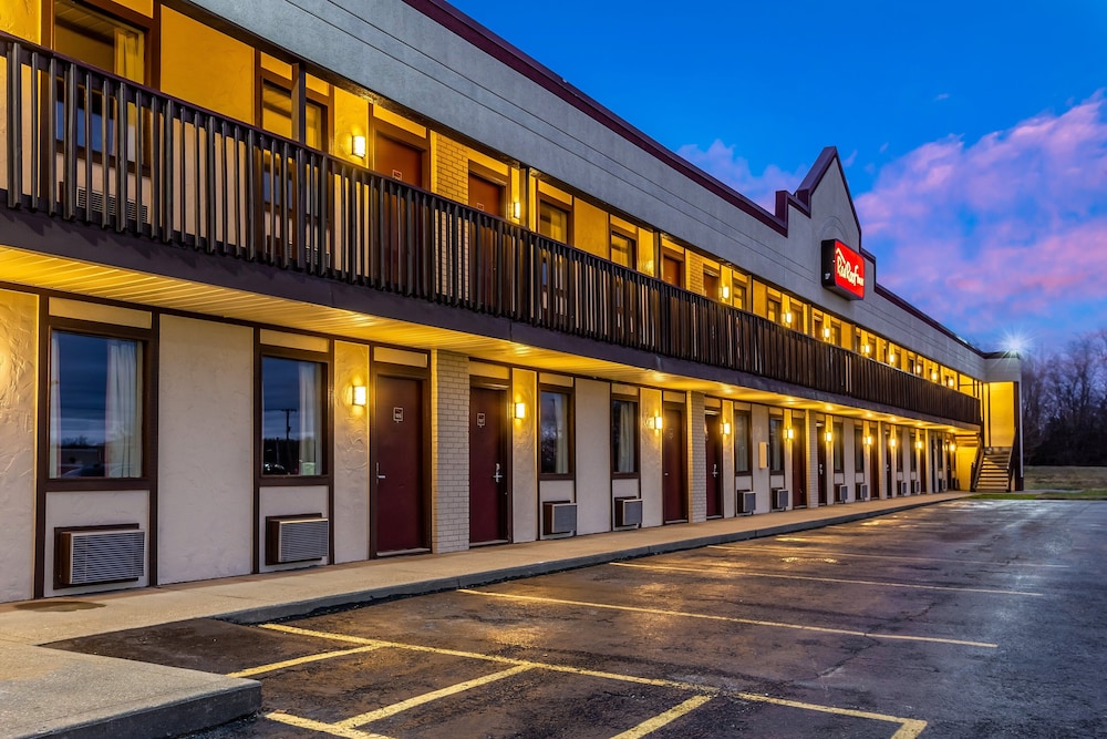 Red Roof Inn Scottsburg 1/27