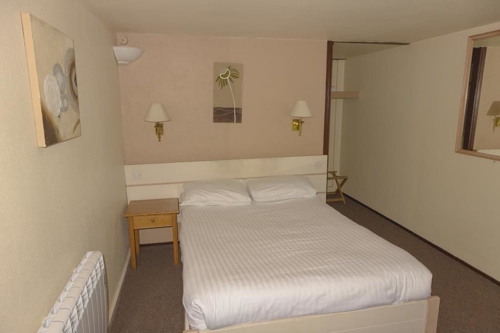 Primelodge Rotherham (ex The Restover Lodge Hotel Rotherham) 14/28