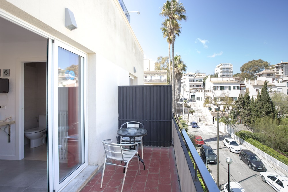 Hostal Bonany 36/45
