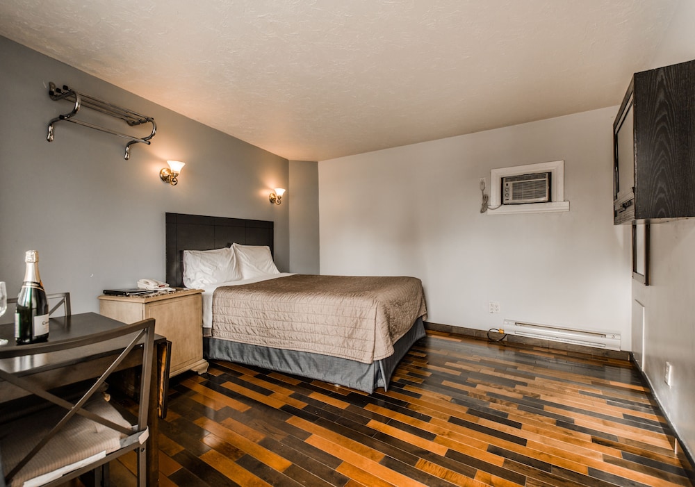 Olux Hotel Motel Suites 17/71