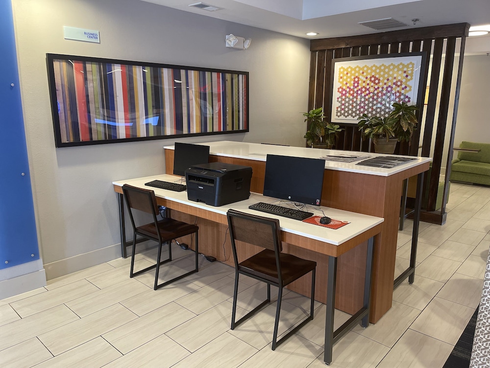 Holiday Inn Express Hotel And Suites Shelbyville Indianapolis 58/71