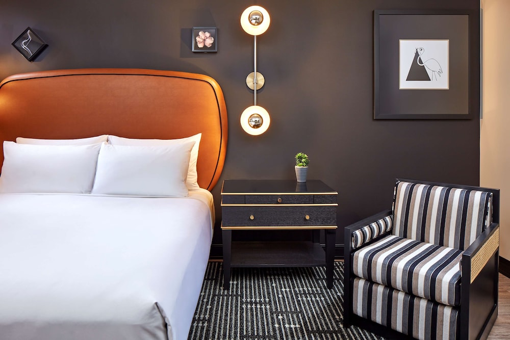 Hyatt Centric Downtown Sacramento 8/34