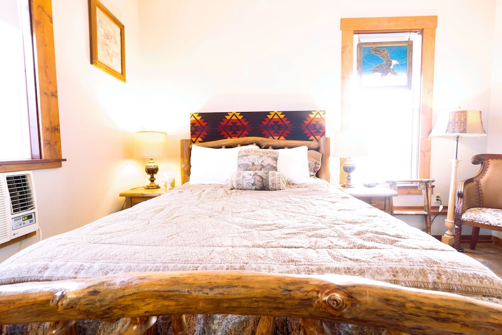 Oak Tree Hotel 29/80
