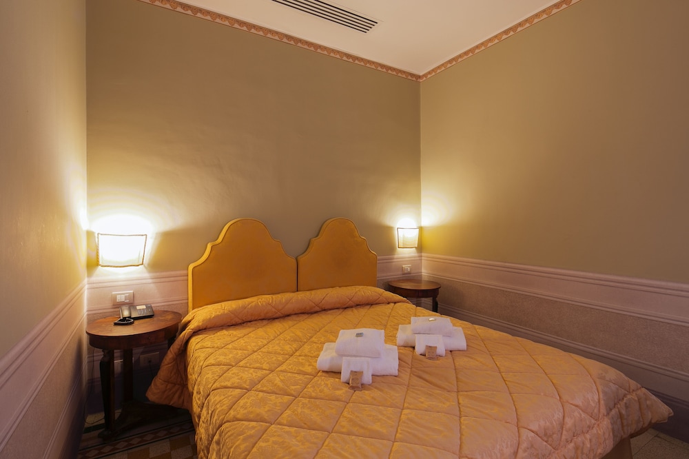 I Portici Hotel Residenza D Epoca 25/72
