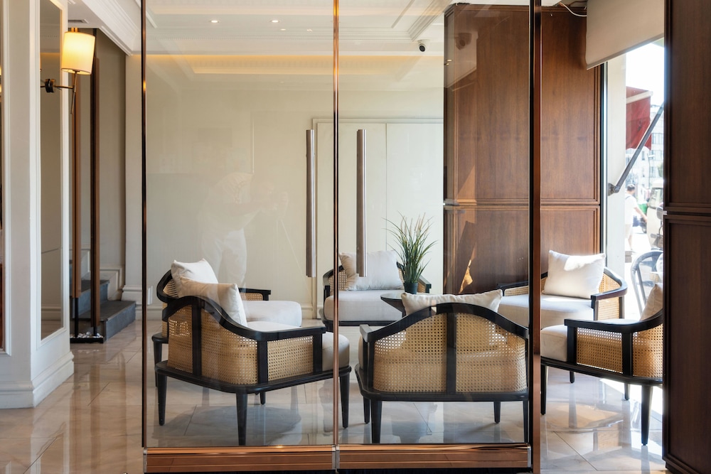 The Biancho Hotel Pera 55/73