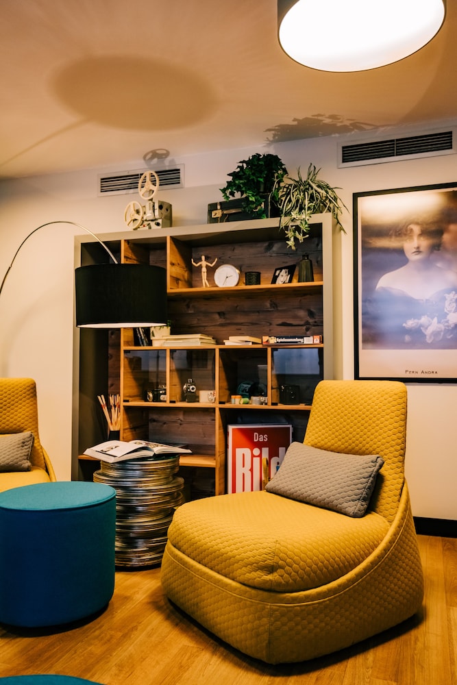 City Hotel MAX Munich West 34/53