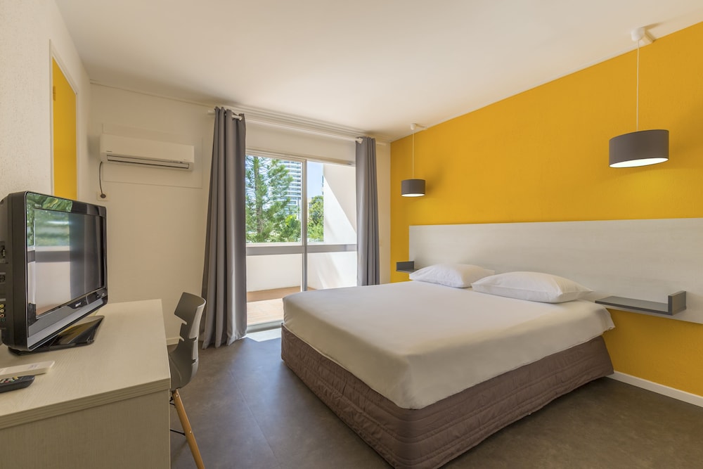 NOUVATA HOTEL 17/62