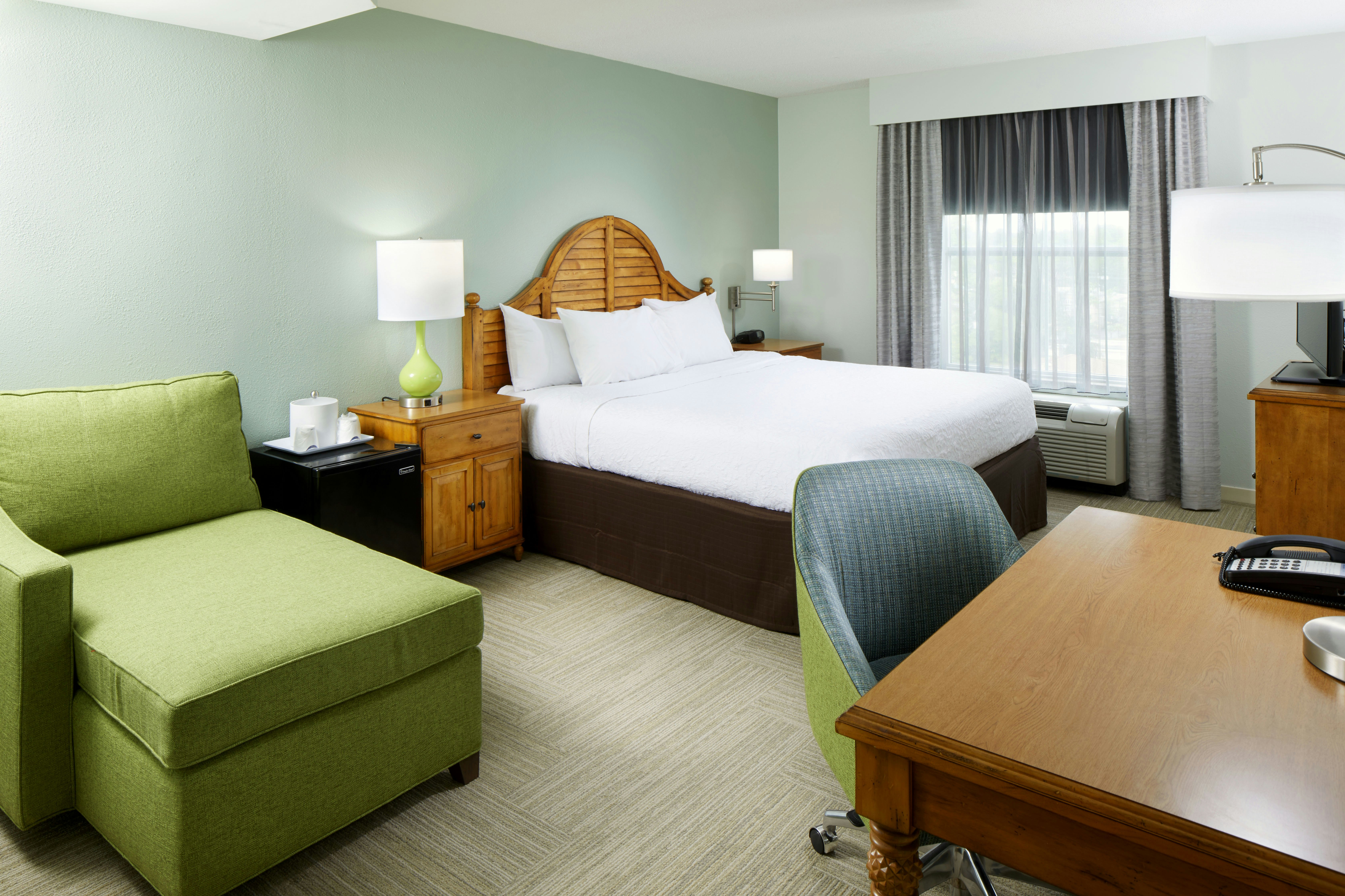 ROOM, KING BED