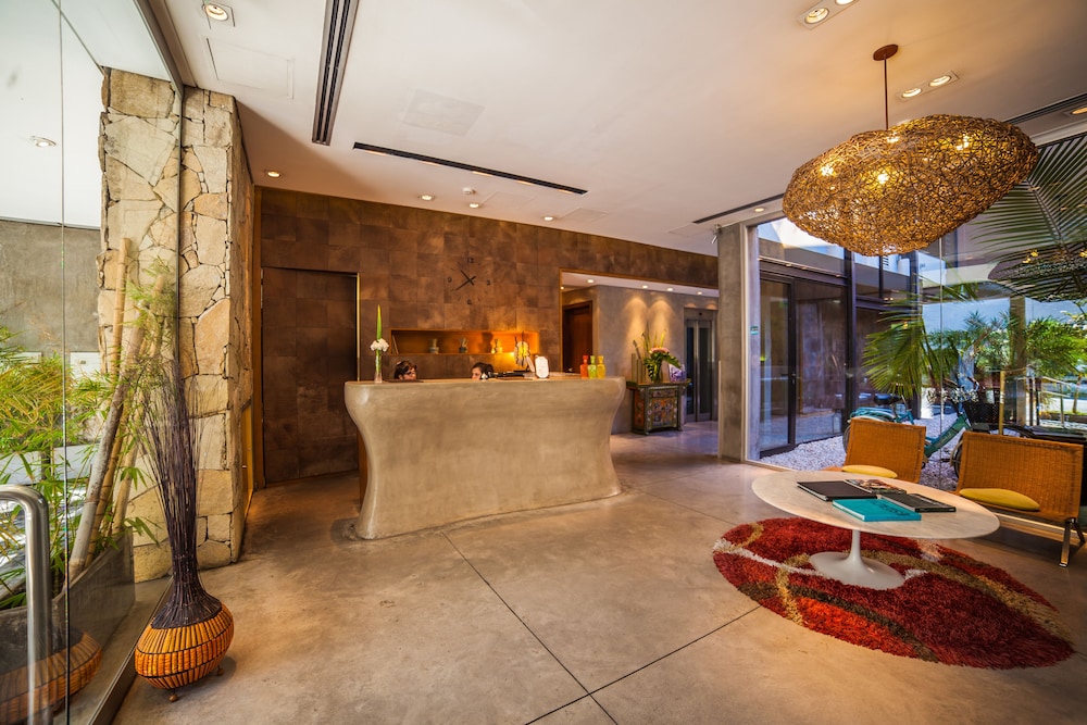 Mine Hotel Boutique 5/69