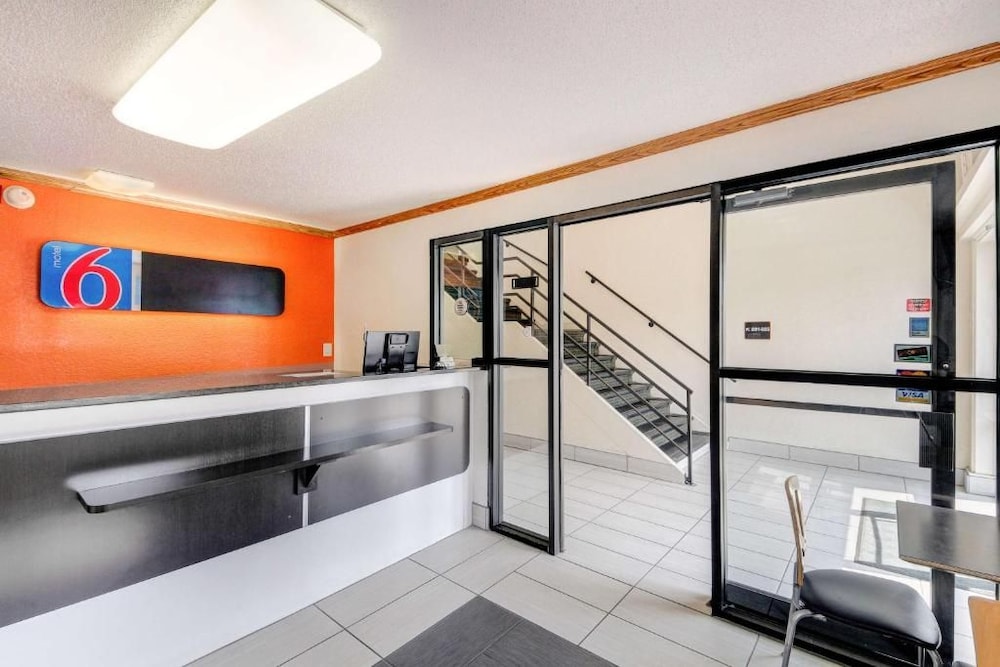 Motel6 Wichita, Kansas 7/57
