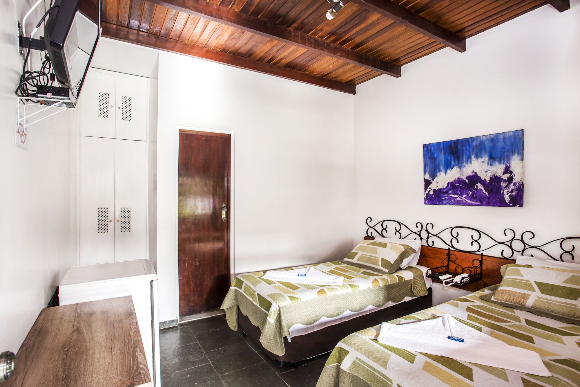 Suite, Queen Bed