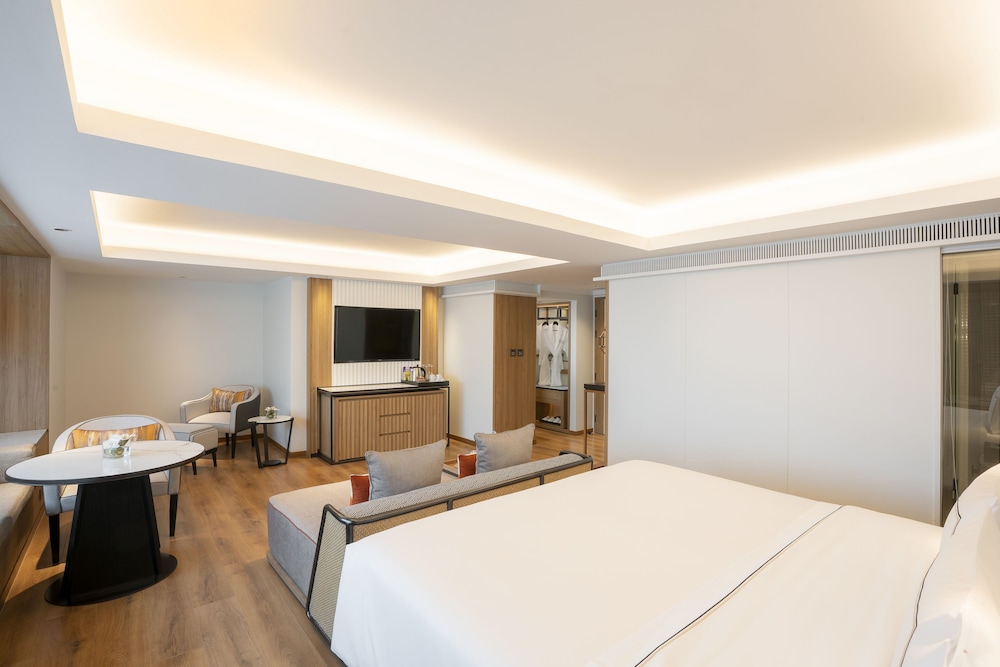 Melia Chiang Mai 18/75