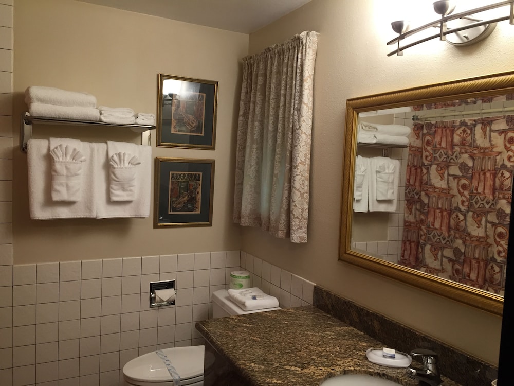 Port Angeles Inn 54/54