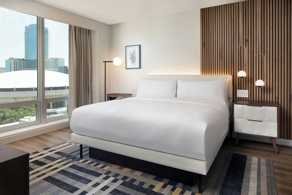 1 Bedroom, Executive, Suite, King Bed, Sofa
