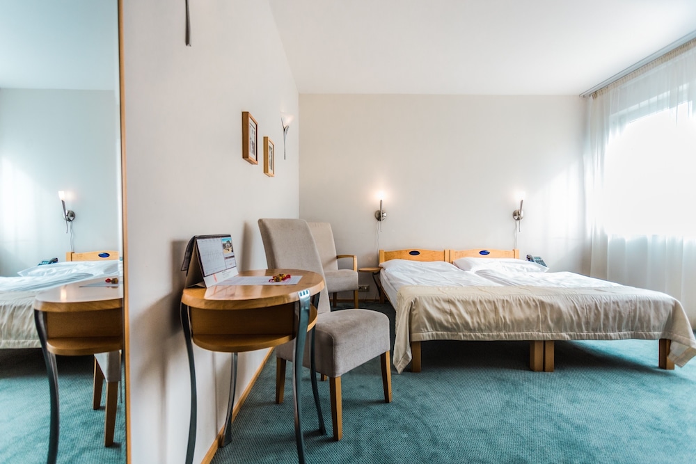 Hotel SET 29/68