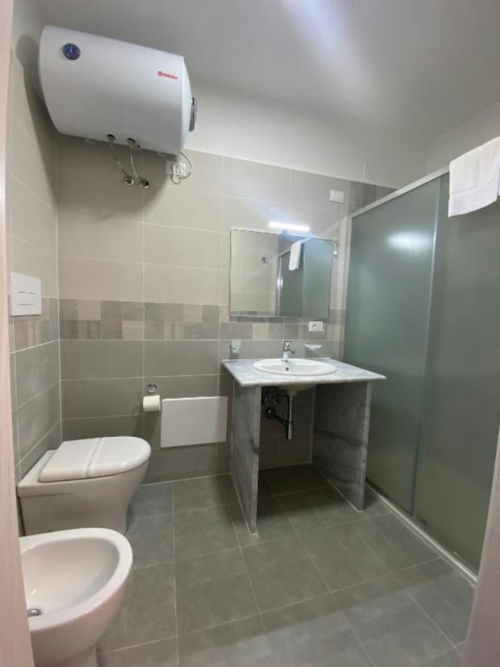 38 Aira Hotel 32/33