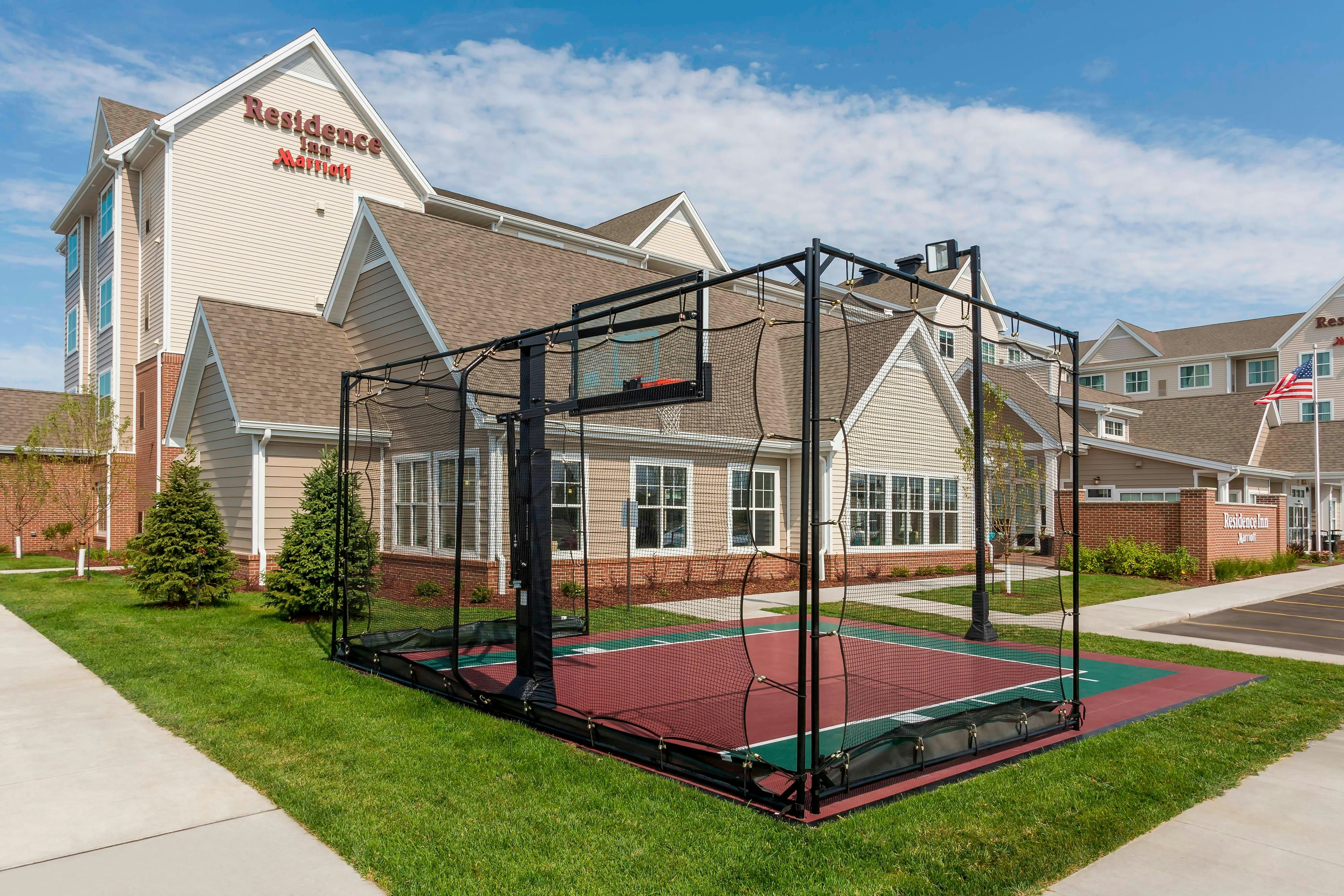 RESIDENCE INN FARGO 8/9