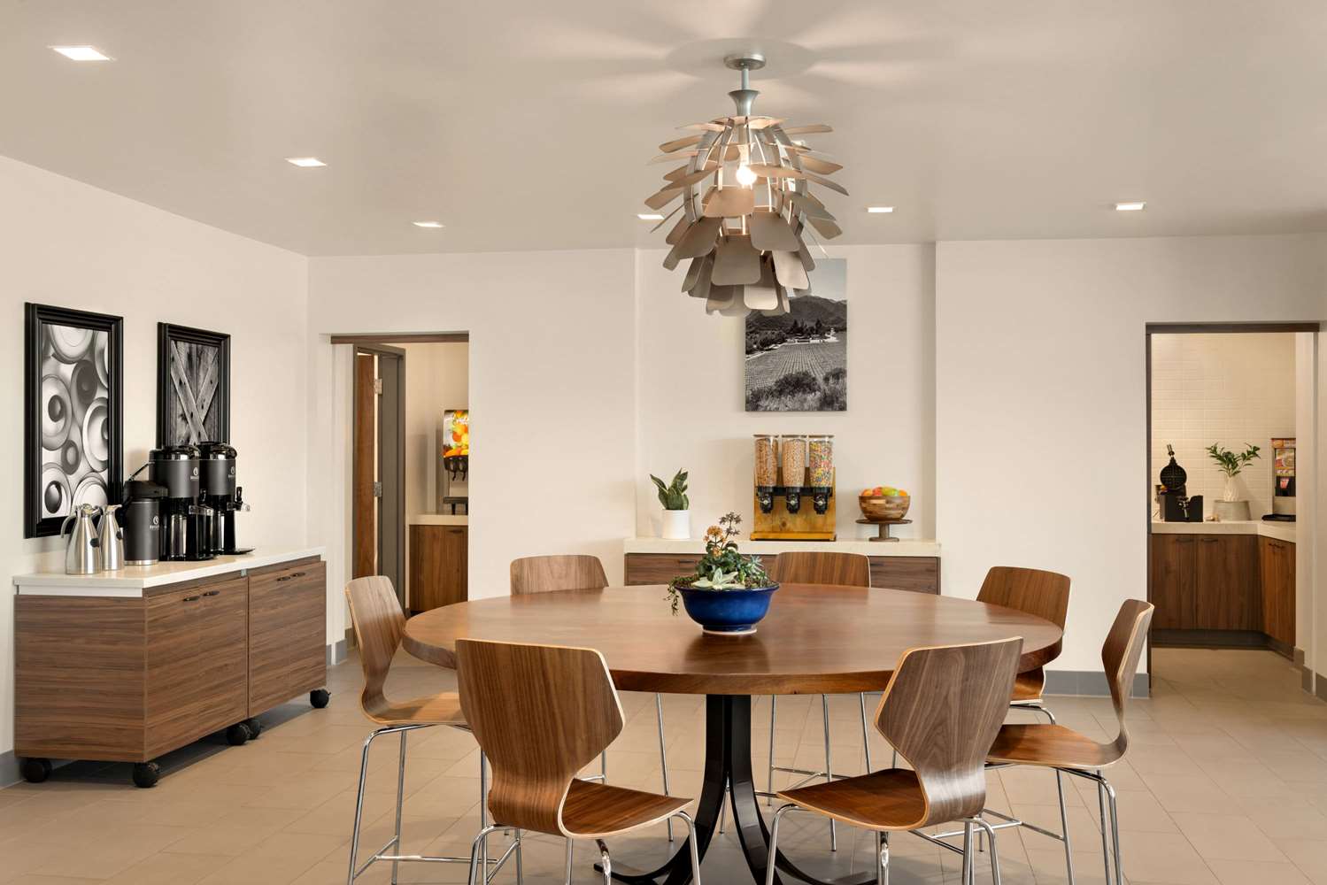 La Quinta Inn And Suites By Wyndham San Luis Obispo Downtown 55/65