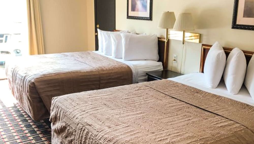 Room, 2 Queen Beds