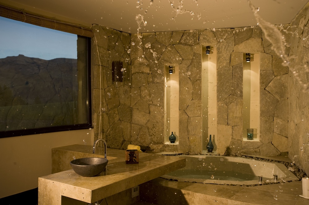 Loi Suites Chapelco Hotel 66/68