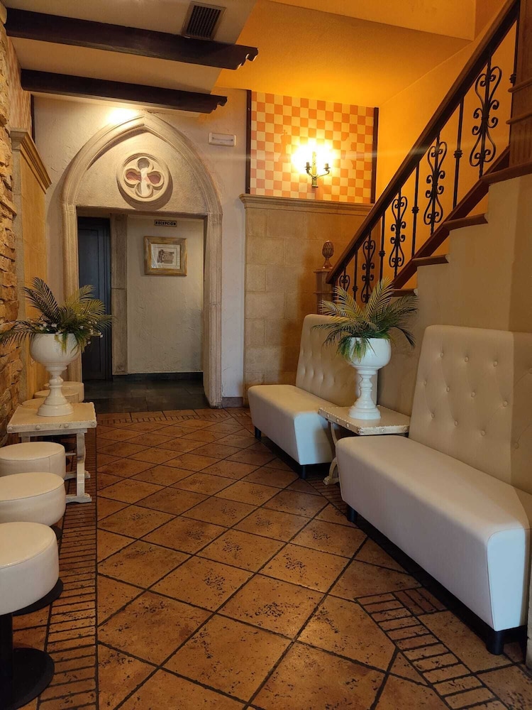 Hotel Juan Carlos I 25/63