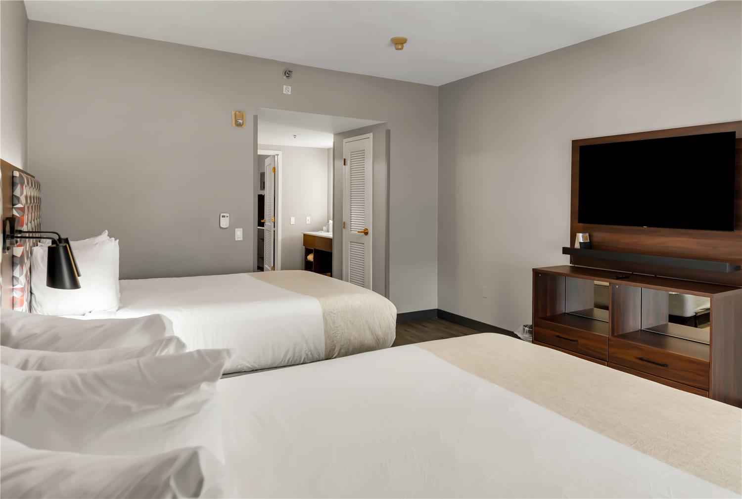 Hawthorn Suites By Wyndham College Station 25/60