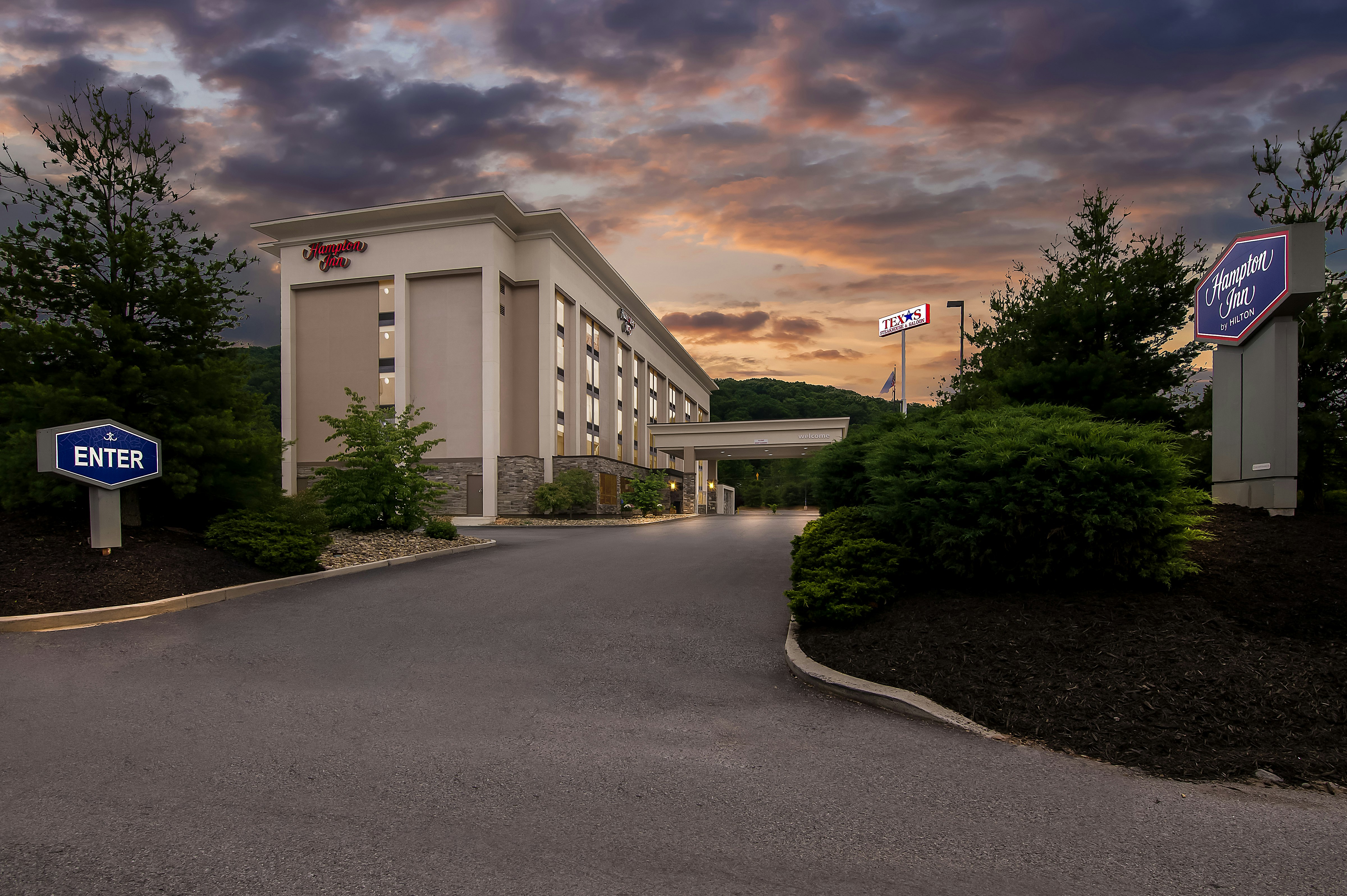 Hampton Inn Princeton, WV 49/50