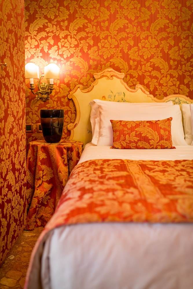 Hotel Santo Stefano 16/47