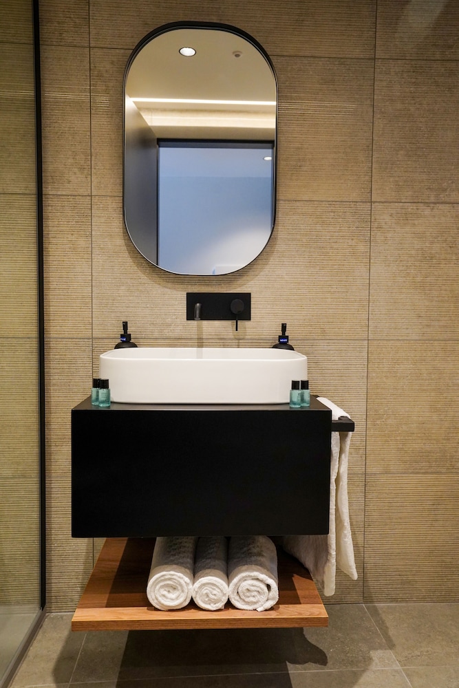 The Londoner Hotel Sliema 10/58
