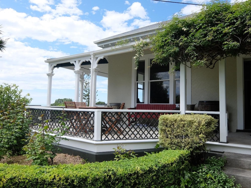 The Point Bed &amp; Breakfast 44/50