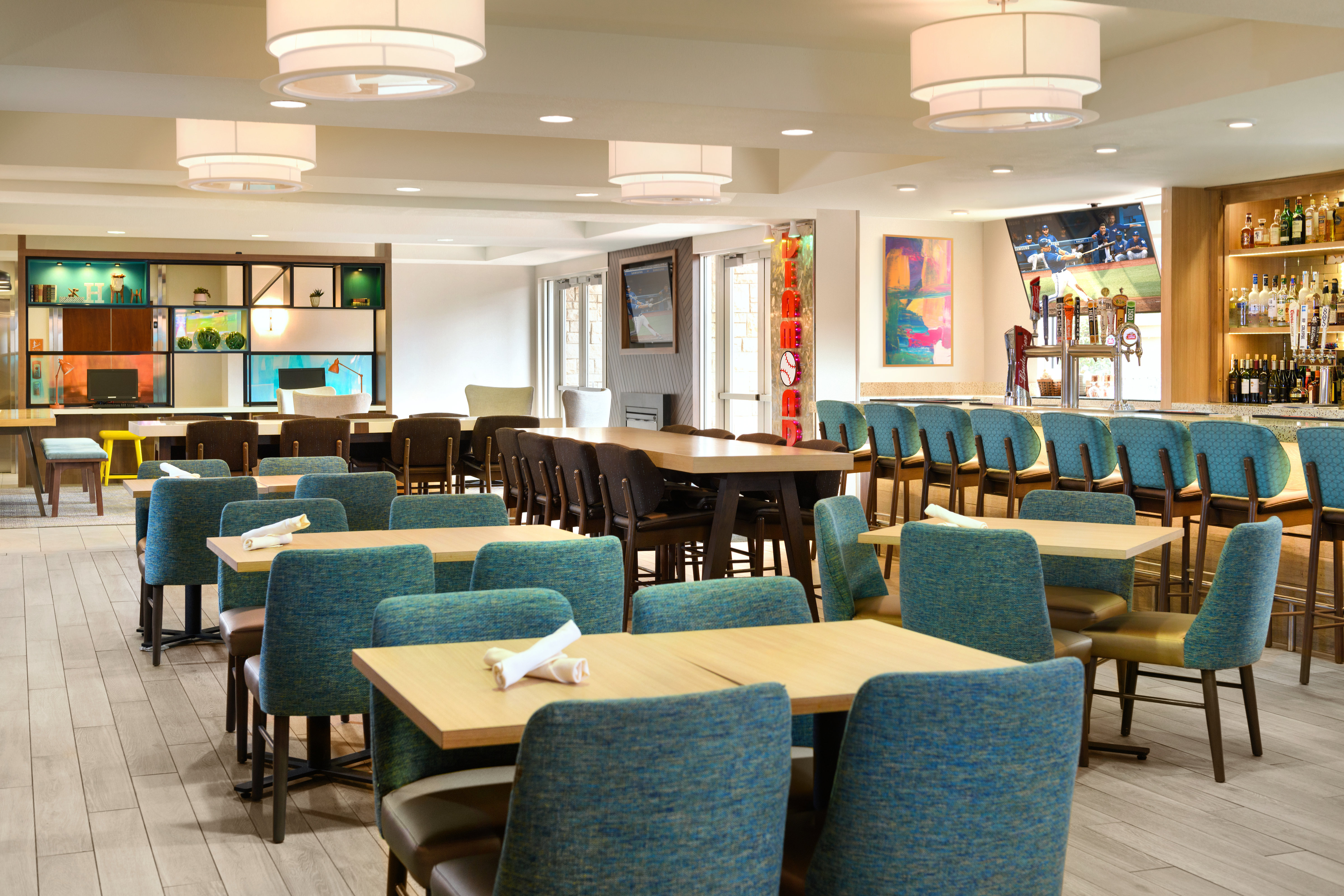 Holiday Inn Hotel Suites Oakland Airport 50/77