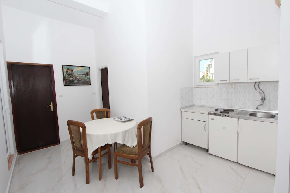 APARTMENT SENA 8/50