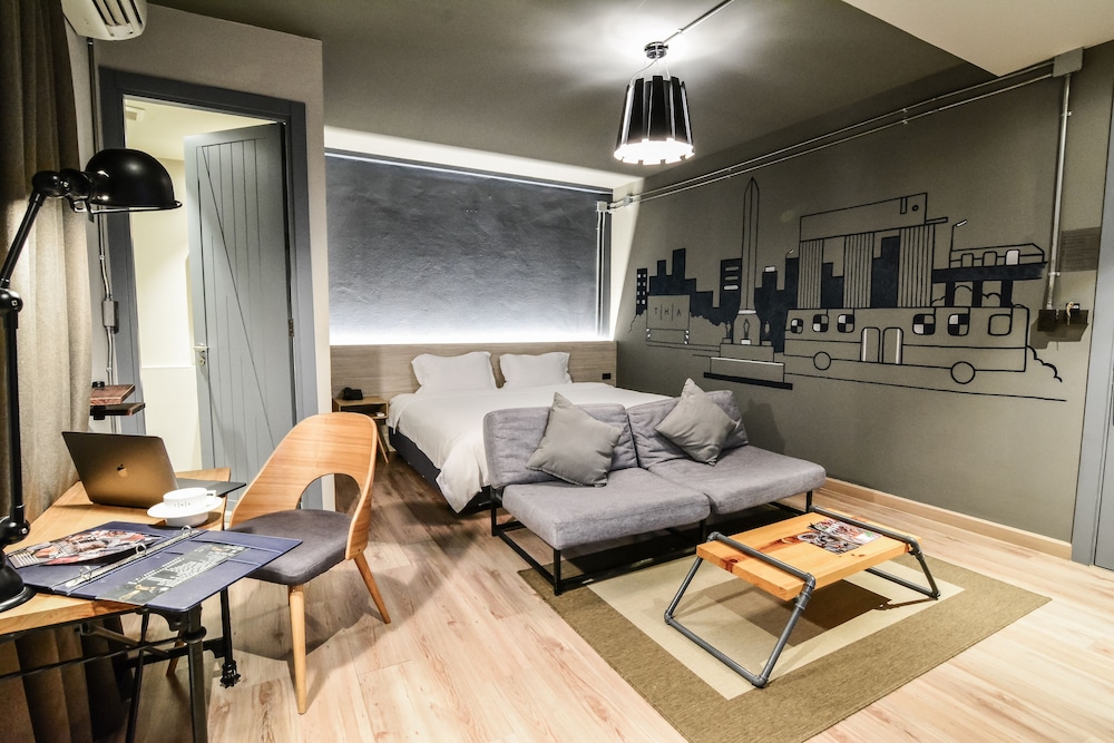 THA CITY LOFT HOTEL 50/72