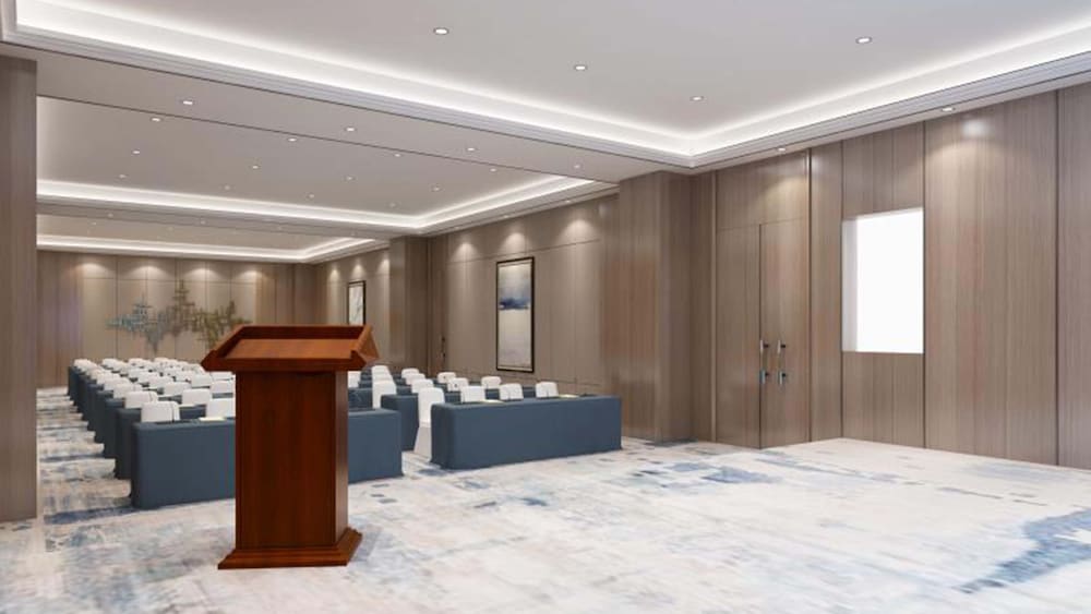 Holiday Inn Express Shangqiu Ancient Town 61/64