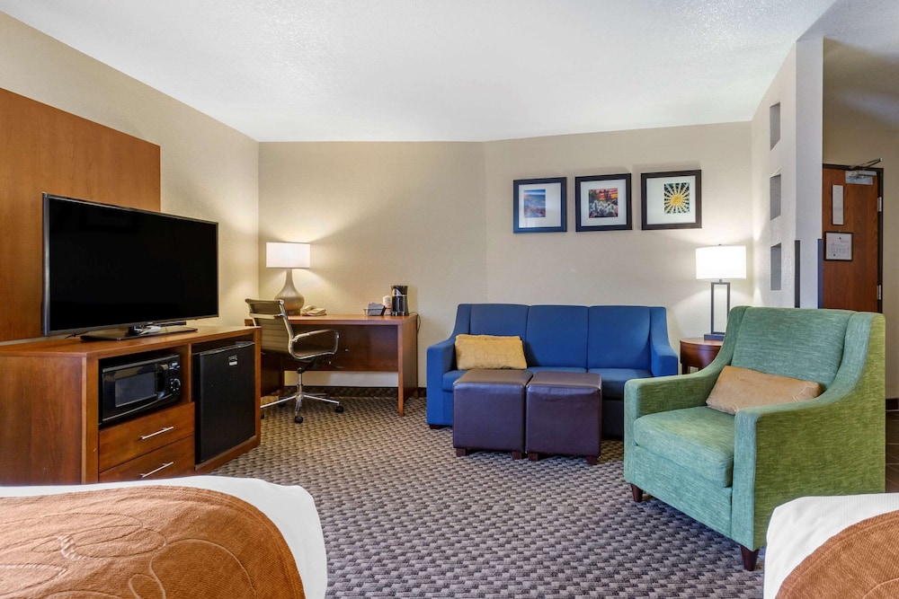 Comfort Suites Hobbs 27/46