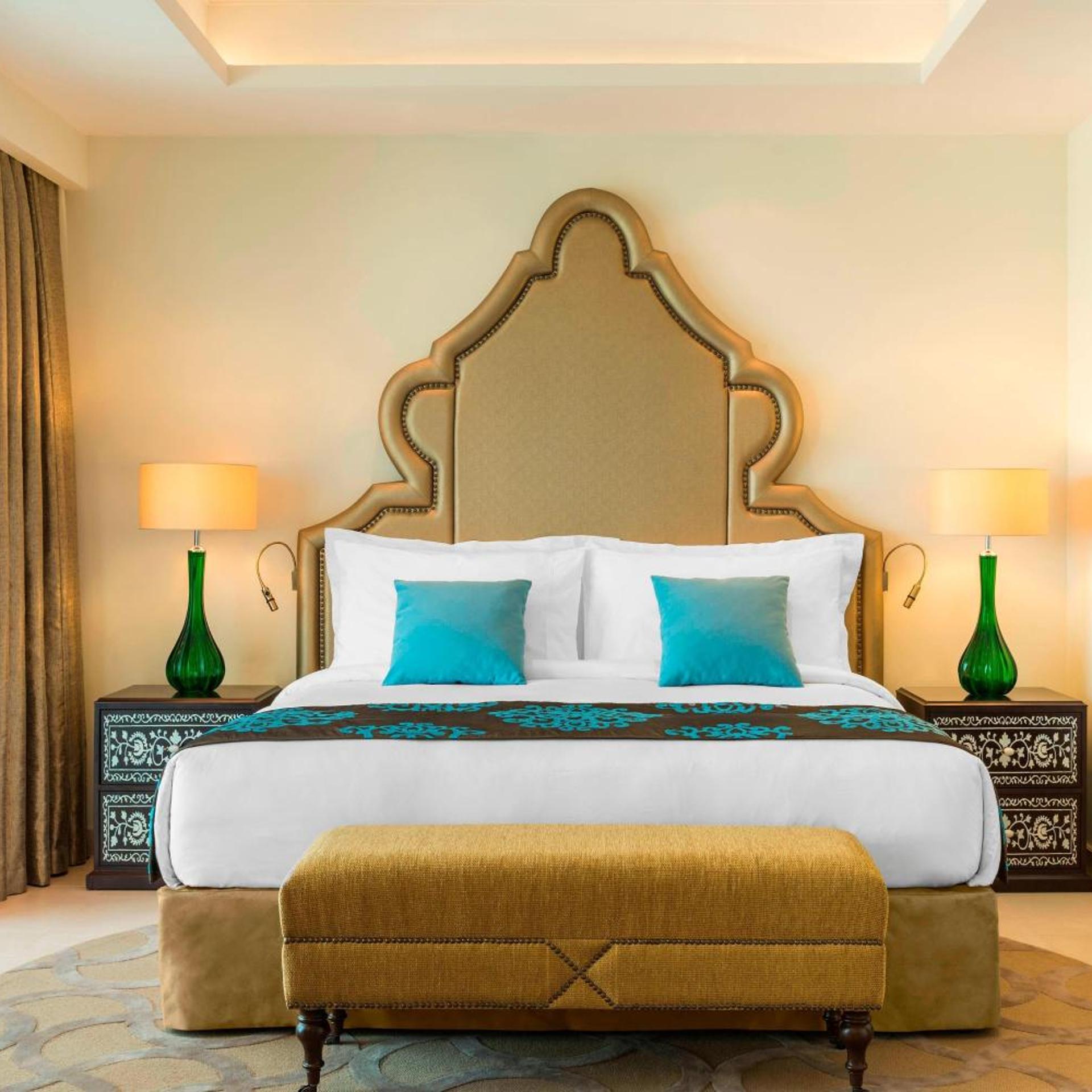 1 Bedroom, Al Dana, Suite, King Bed, Sea View, Balcony