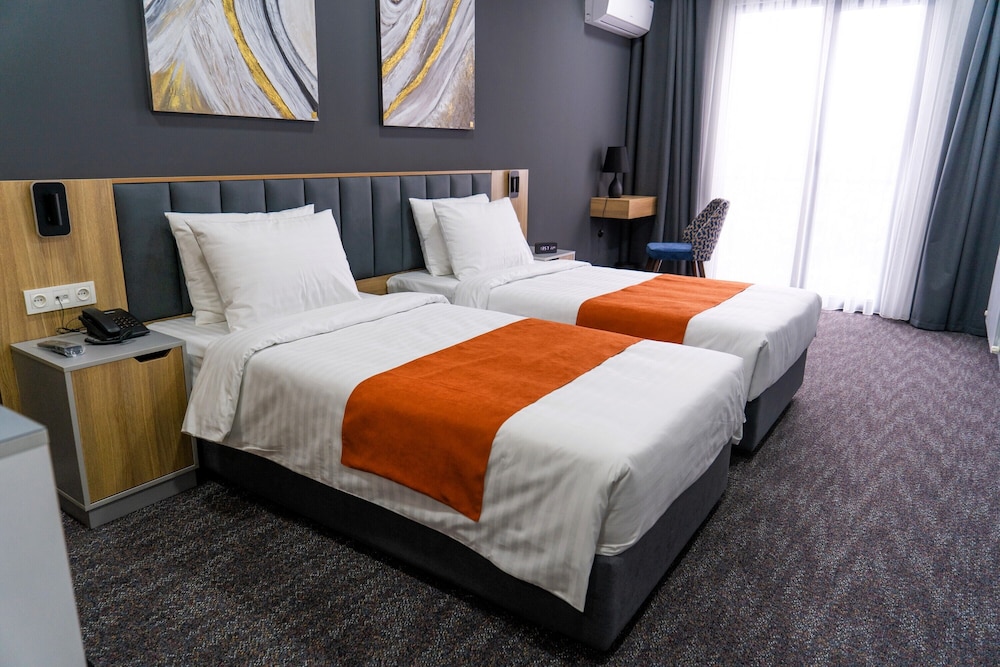 Nuovo Boutique Hotel 32/80