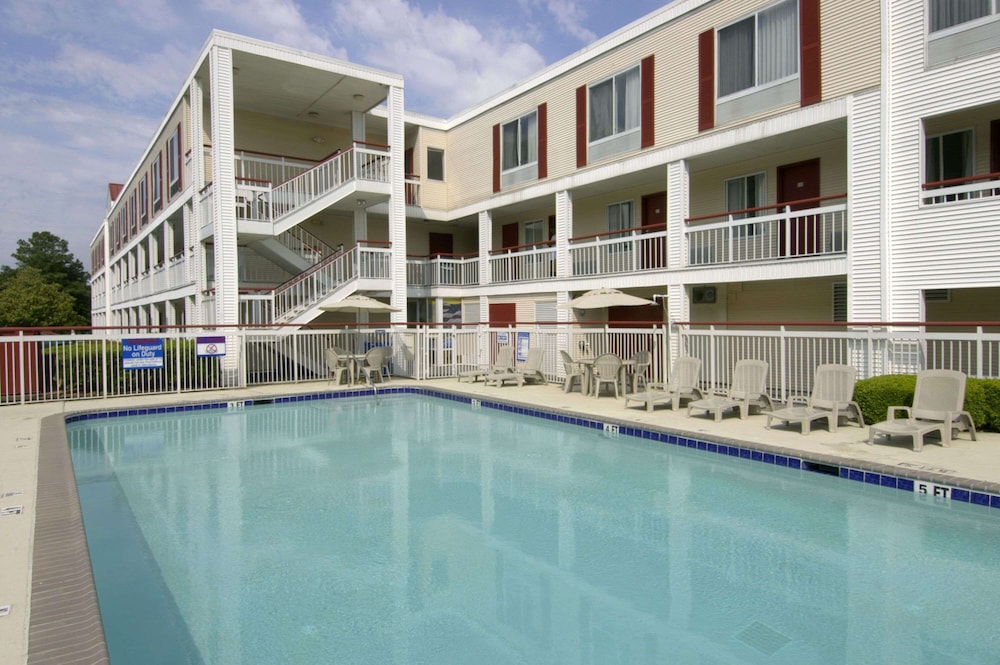 Days Inn By Wyndham Marietta-Atlanta-Delk Road 6/25