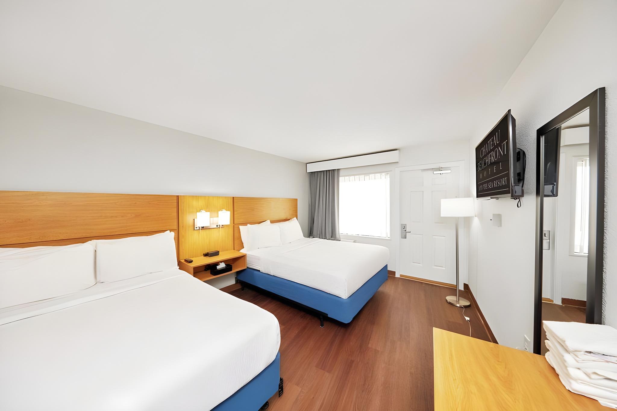 Deluxe, Suite, 2 Queen Beds, Gulf View, Kitchen