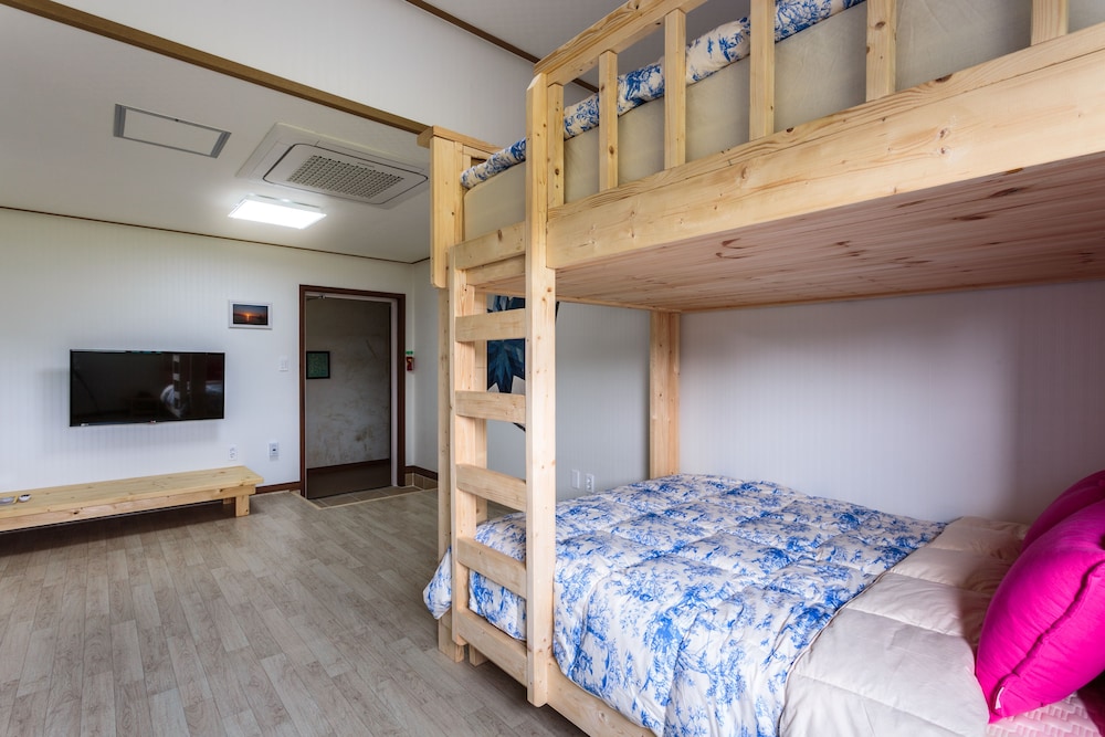 Jeju Wayo Pension 29/45