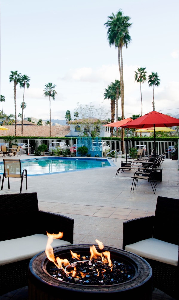 Delos Reyes Palm Springs 12/63