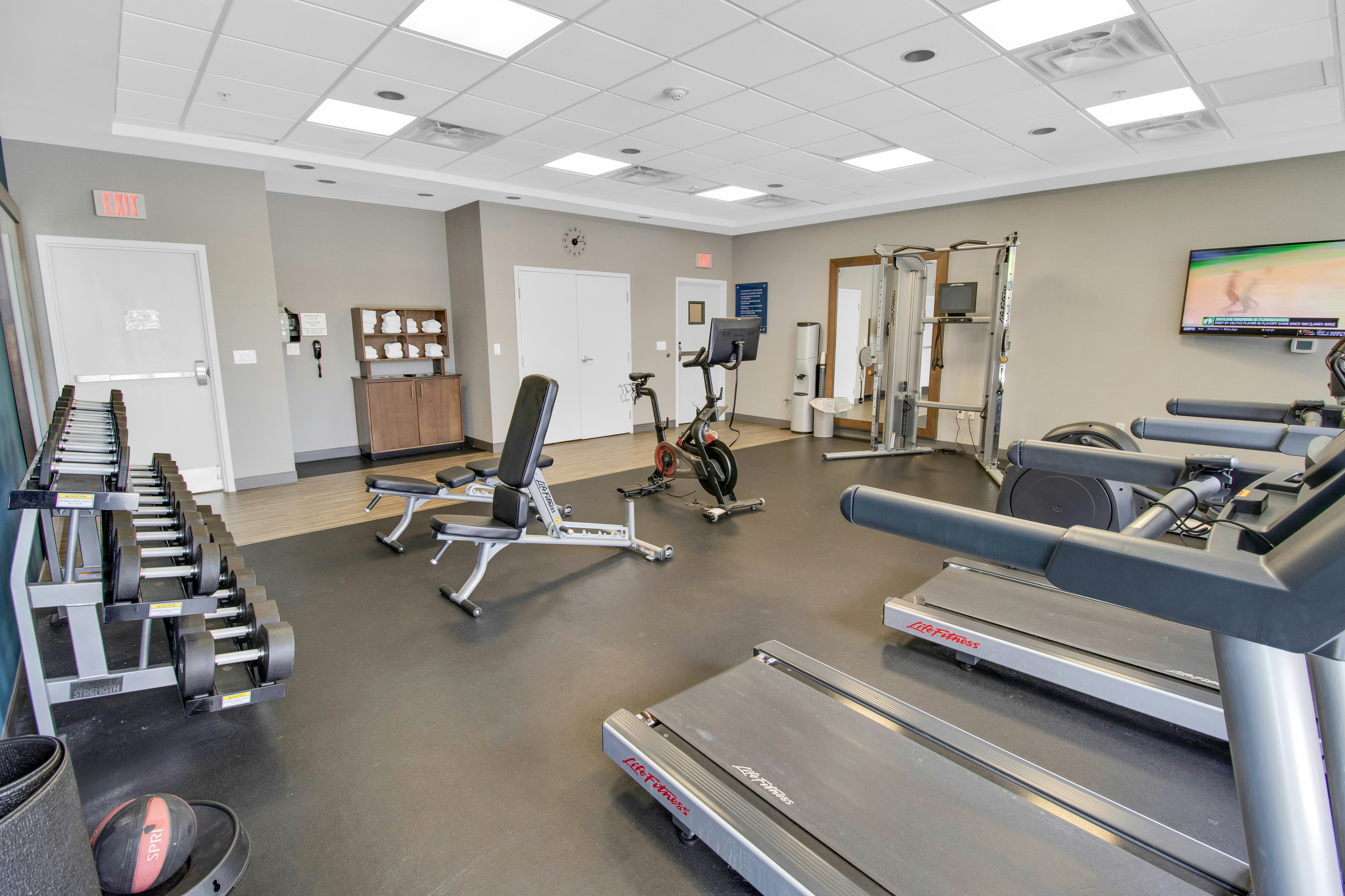 Hampton Inn and Suites Sarasota/Bradenton-Airport 33/68