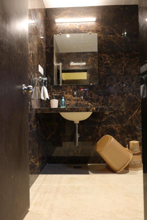 Hotel Galaxy Deluxe 20/21