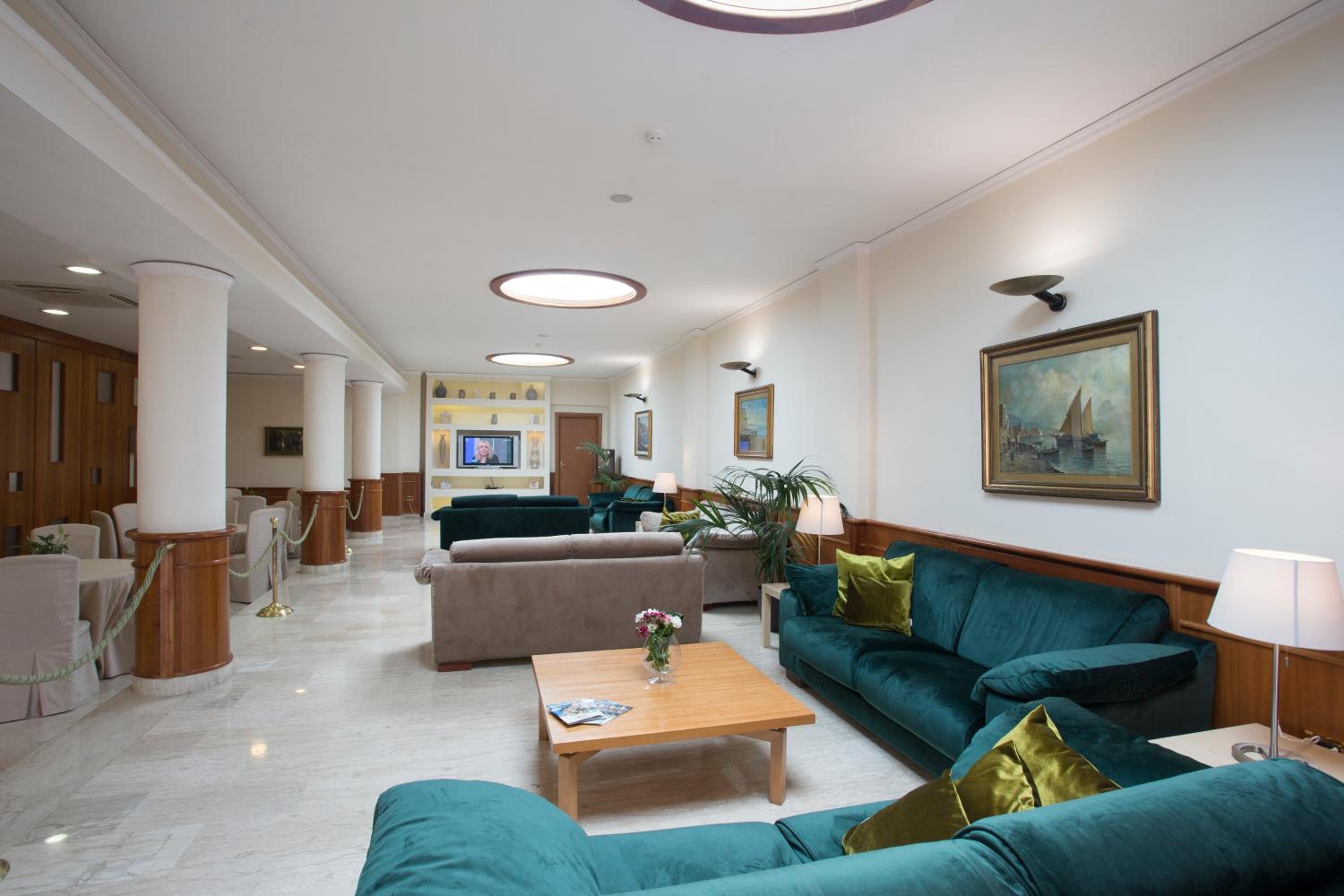 Hotel Villa Serena 34/51