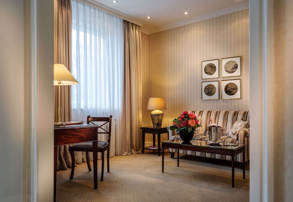Hotel Nassauer Hof 73/84